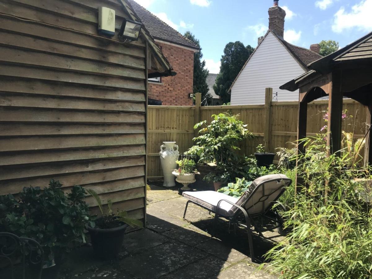 The Chequers Inn Smarden エクステリア 写真